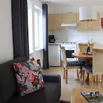 Gaestehaus Maeder Am Hafen 度假居 乌尔丁根-米尔霍芬