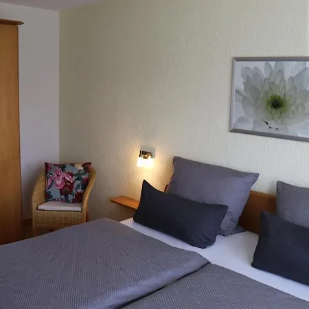 Gaestehaus Maeder Am Hafen