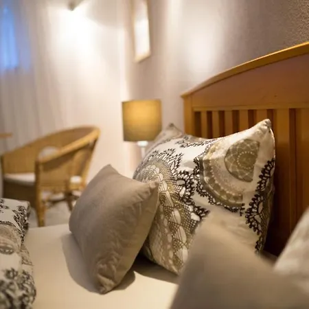 別荘 Gaestehaus Maeder Am Hafen