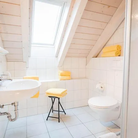 Gaestehaus Maeder Am Hafen Vakantiehuis *