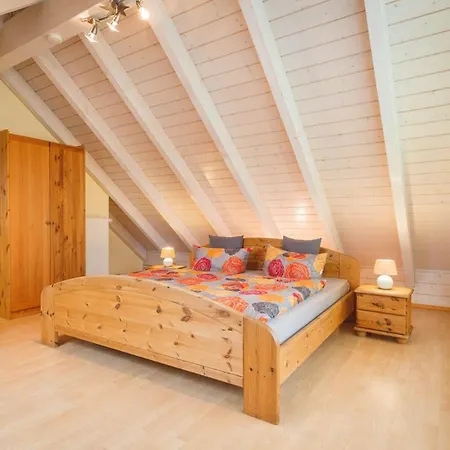 Vakantiehuis Gaestehaus Maeder Am Hafen