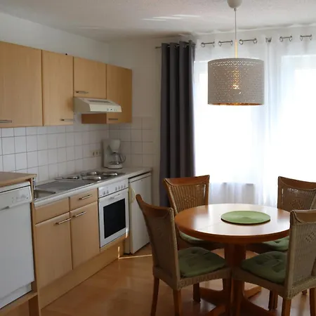Gaestehaus Maeder Am Hafen Vakantiehuis Uhldingen-Mühlhofen