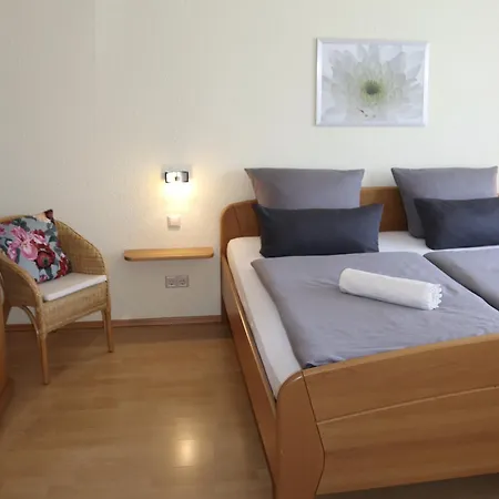 Gaestehaus Maeder Am Hafen Uhldingen-Mühlhofen